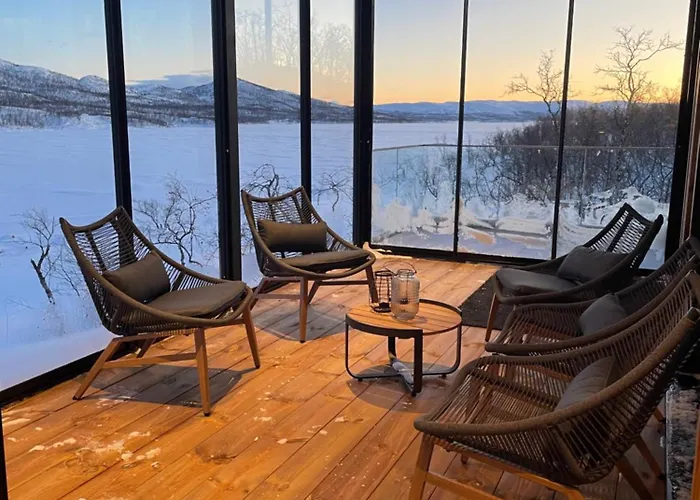 Lakeside Vinkka 公寓 *